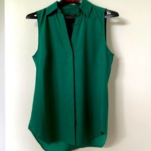Green collared sleeveless top